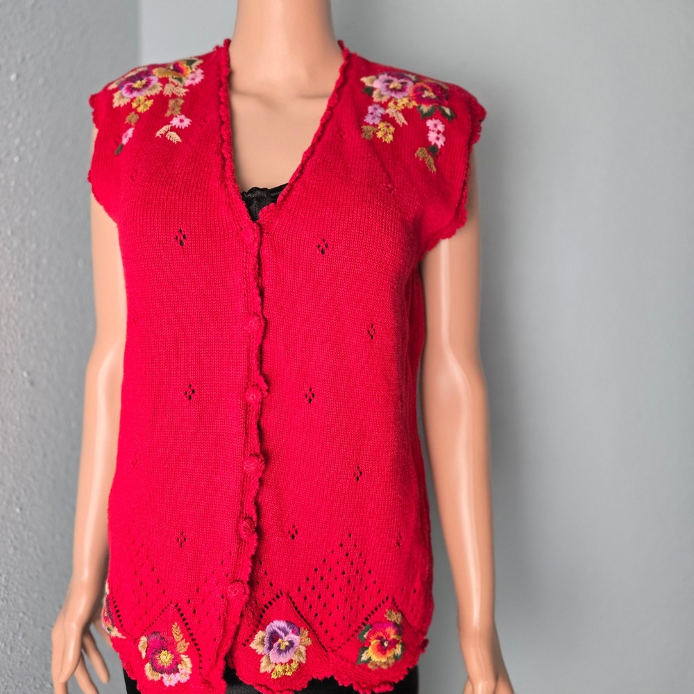 Vtg Susan Bristol Red‎ Floral Embroidered Cardigan Vest Sleeveless Sweater Med